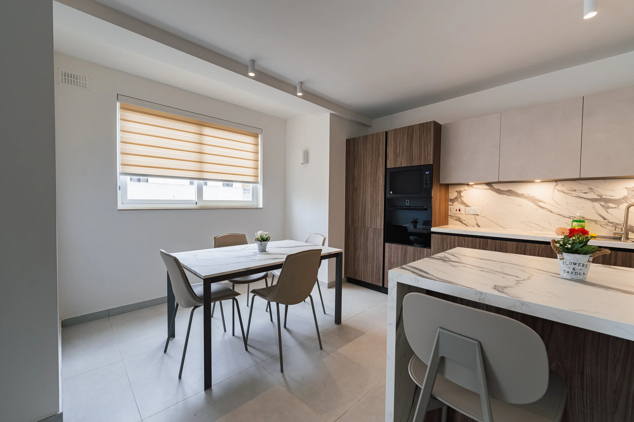 Dining and kitchen inside Vista, project photography